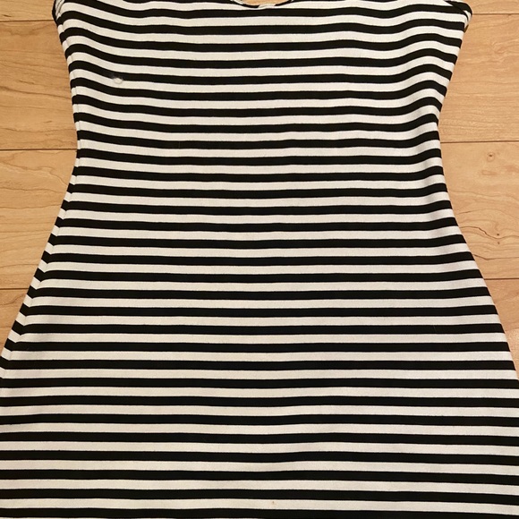Aritzia dress size small - Picture 2 of 4